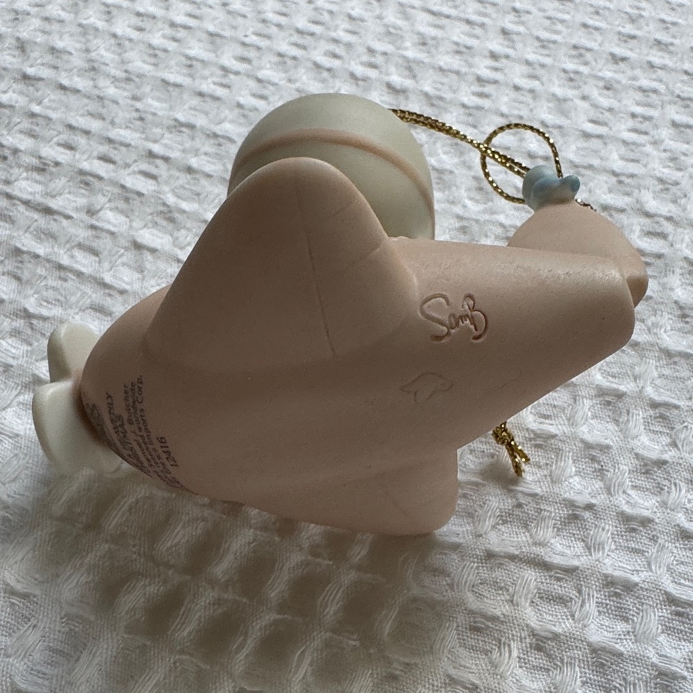 Precious Moments Have a Heavenly Christmas Ornament Angel Airplane w Box Tag - Picture 5 of 10